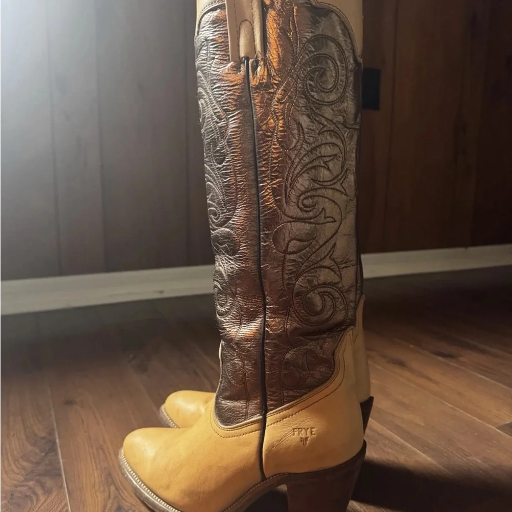 Vintage Frye Tall Western Boots Women’s 8 B Made USA Two-Tone Leather Heeled